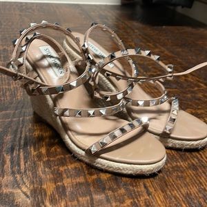 Steve Madden edge stud strap sandals